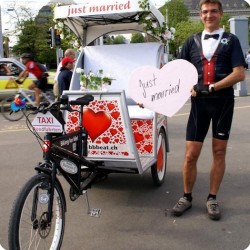 105 Hochzeits Rikscha